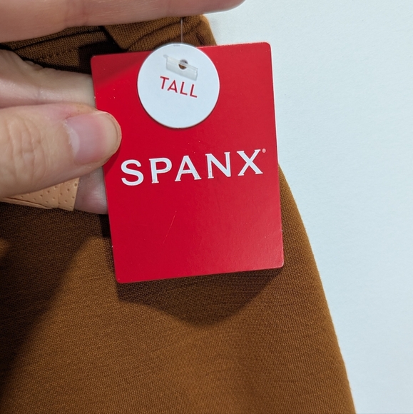 Spanx Women's 50239T Size XL Tall Butterscotch Air Essentials Wide Leg Pants NWT - Picture 4 of 6